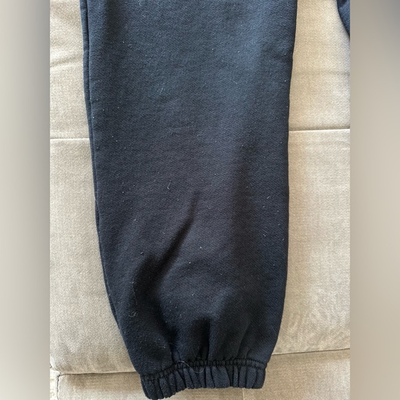 ALO Yoga Black Accolade Sweatpants - Size Small - Picture 6 of 11